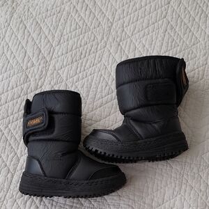 Khombu Black Fur-Lined Boots toddler Size 5